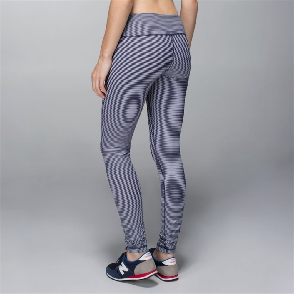 Lululemon Wunder Under Legging - Picture 4 of 15